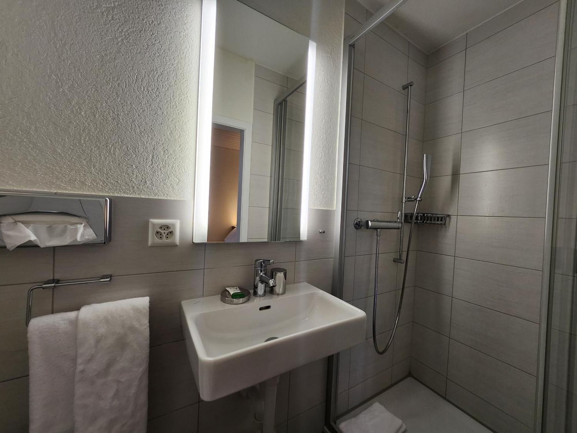 Hotel Baeren Suhr Аарау Екстер'єр фото